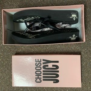Juicy couture flip flop size 10